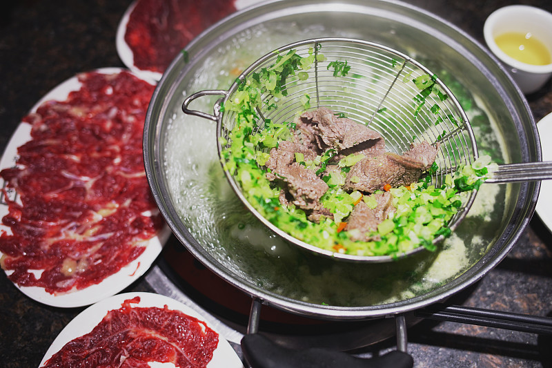 潮汕牛肉火锅，中国传统美食。图片素材