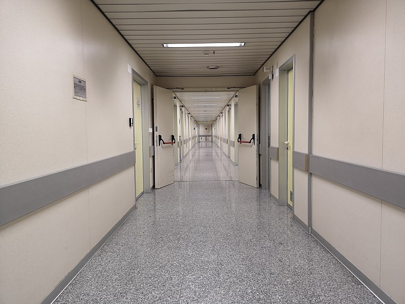 医院的空走廊图片素材