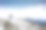 一对徒步旅行者站在德国巴伐利亚阿尔卑斯山的山上摄影图片