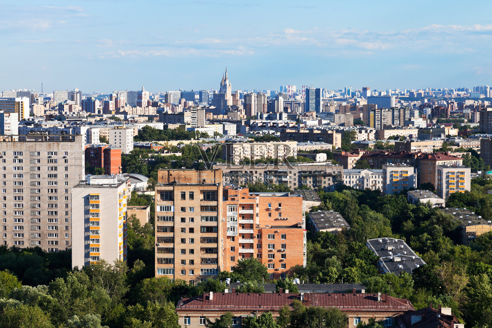 夏日午后的莫斯科城市天际线照片摄影图片