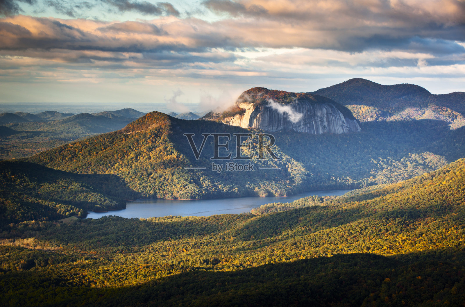 桌岩州立公园南卡罗来纳蓝岭山脉景观照片摄影图片