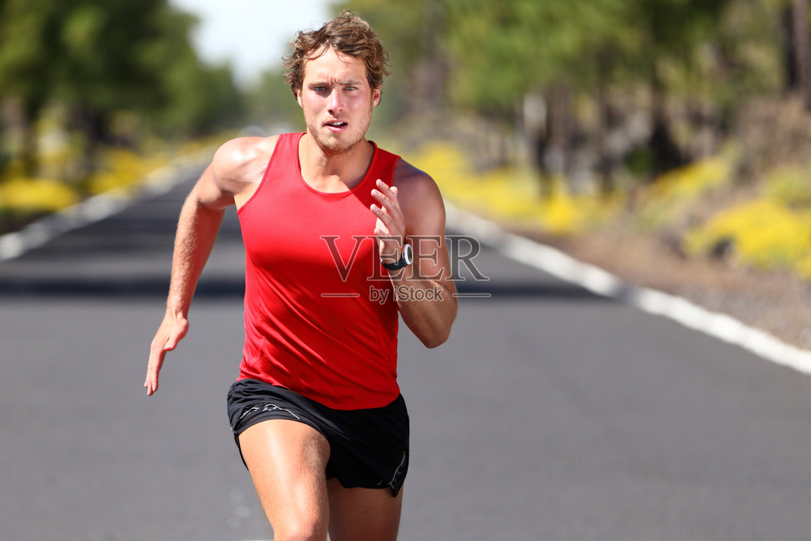跑步运动的人照片摄影图片