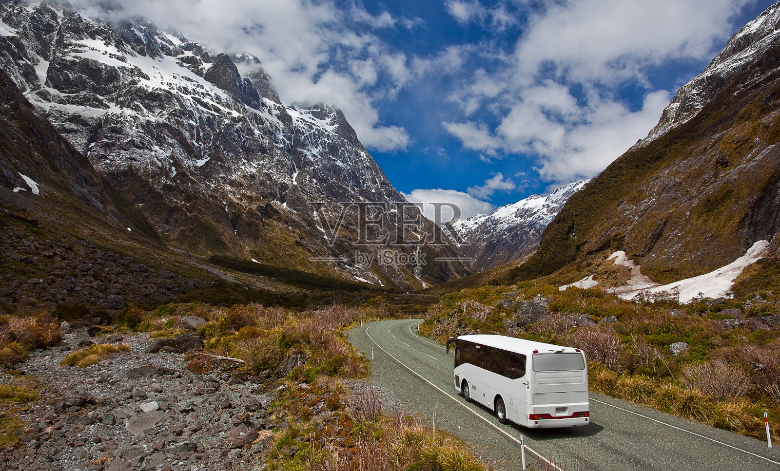 新西兰的巴士之旅照片摄影图片