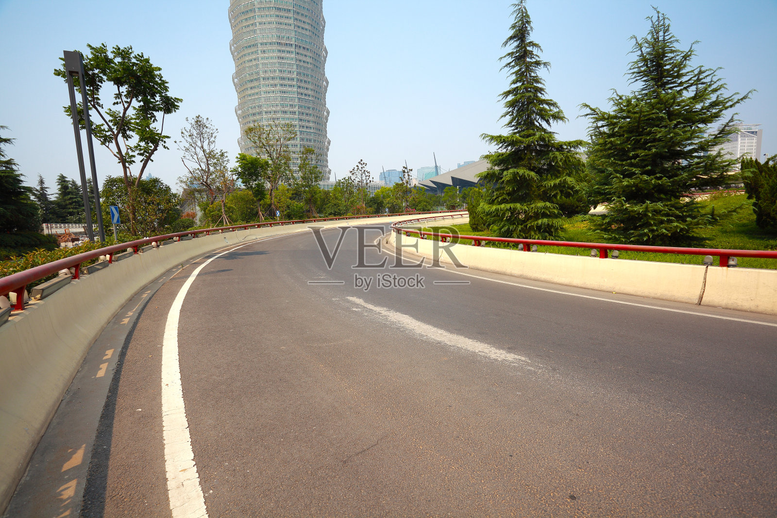 沥青路面曲线城市道路照片摄影图片