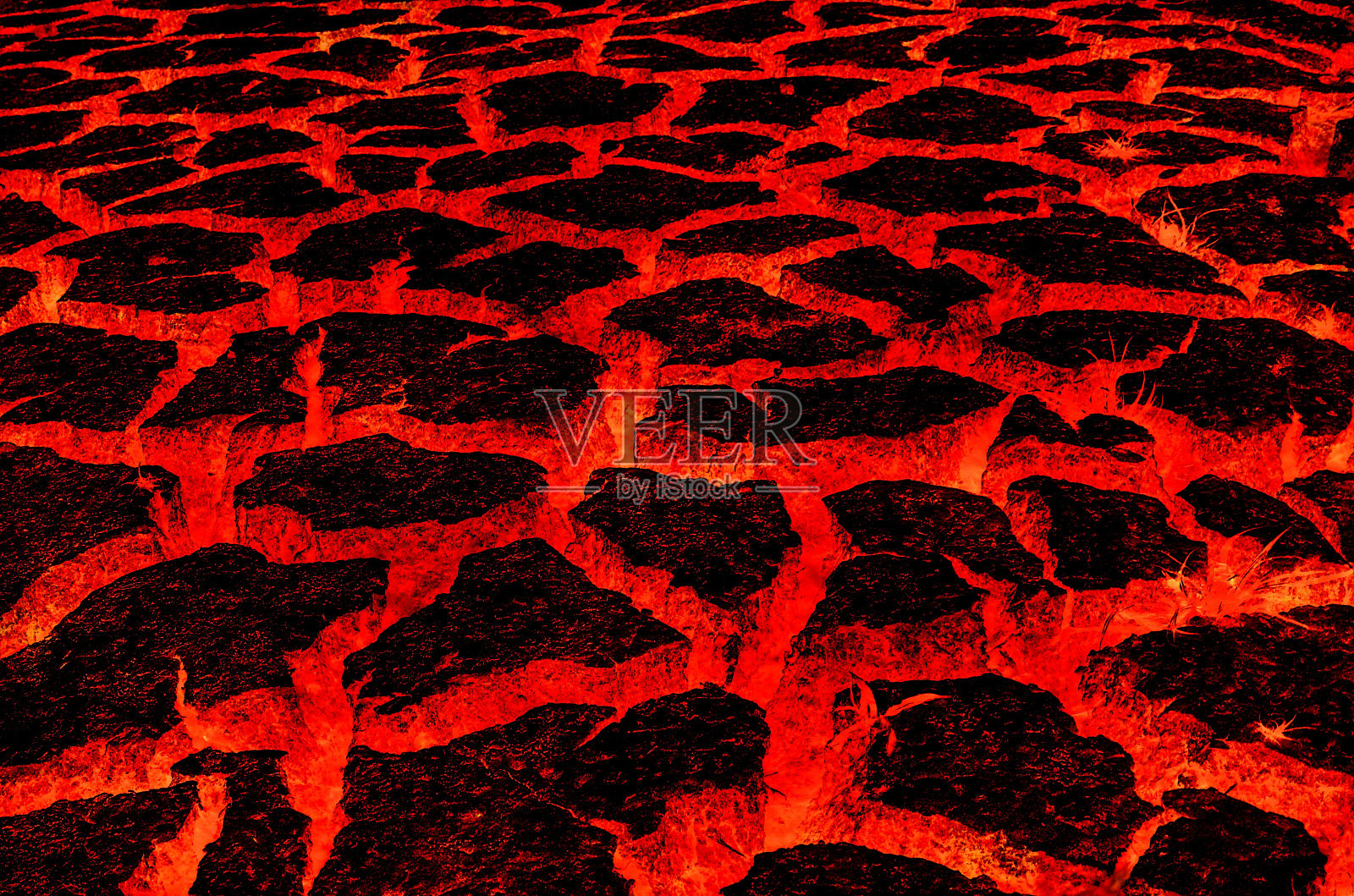 裂开的地面上有炽热的熔岩插画图片素材