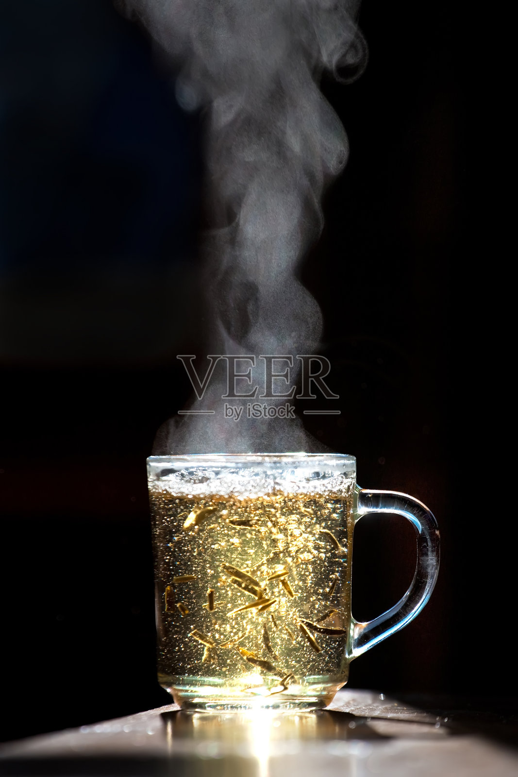 一杯热茶照片摄影图片