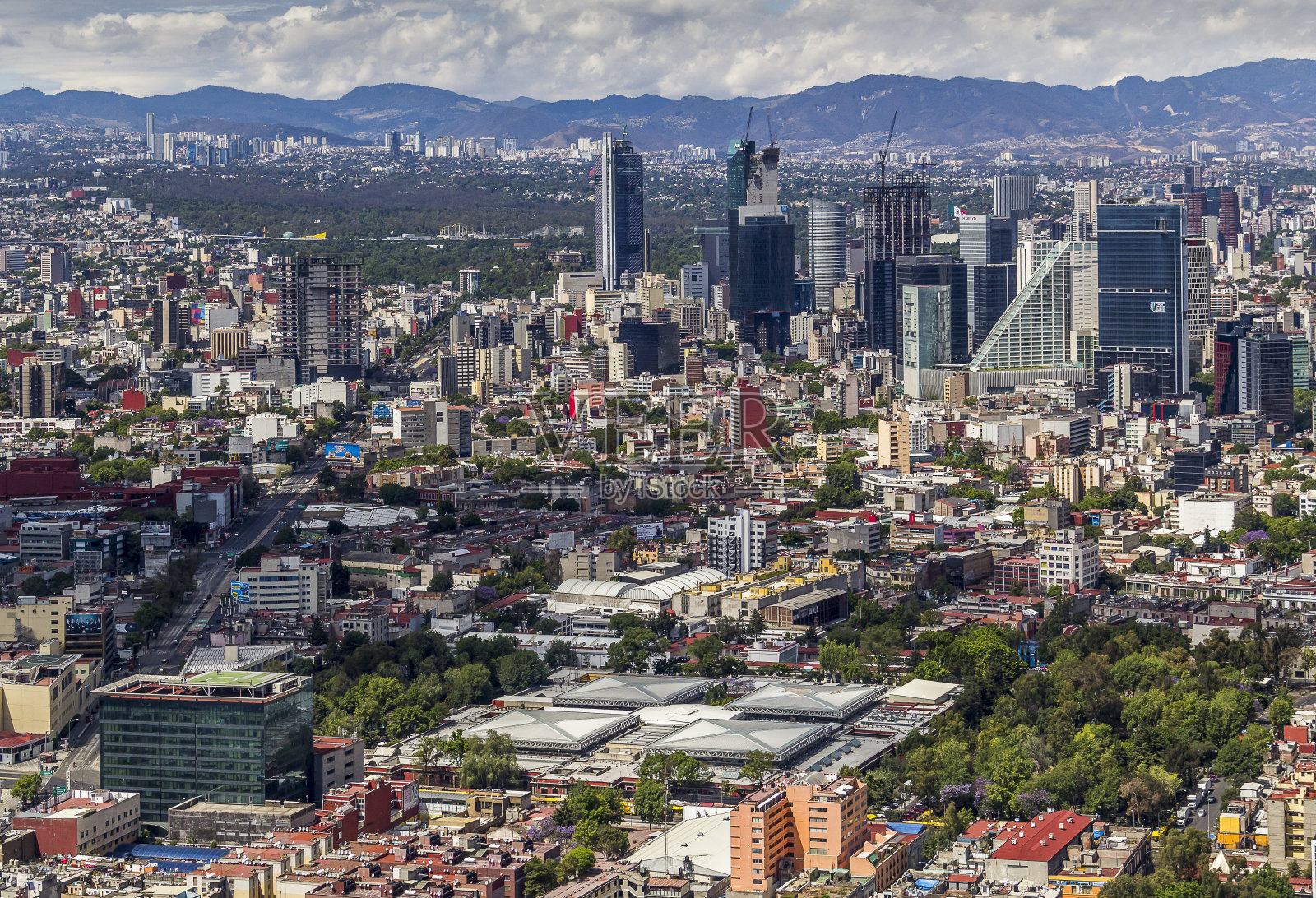 墨西哥城金融区改革的鸟瞰图照片摄影图片