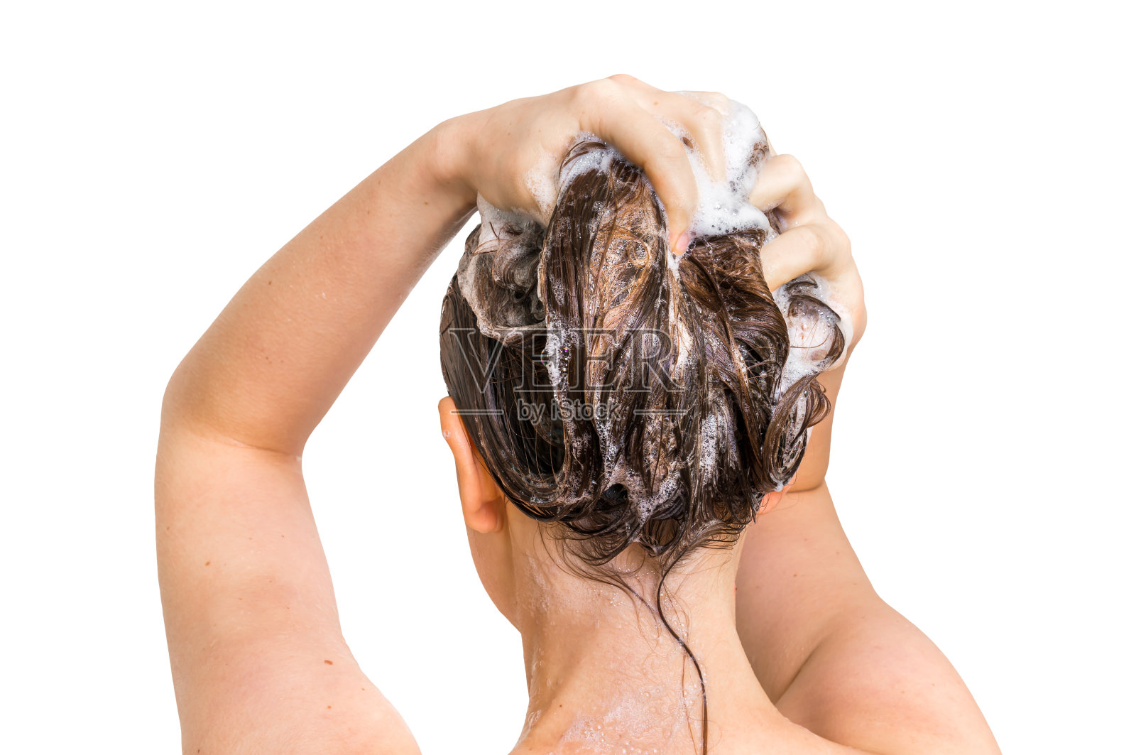 美女在淋浴时用香波洗头照片摄影图片