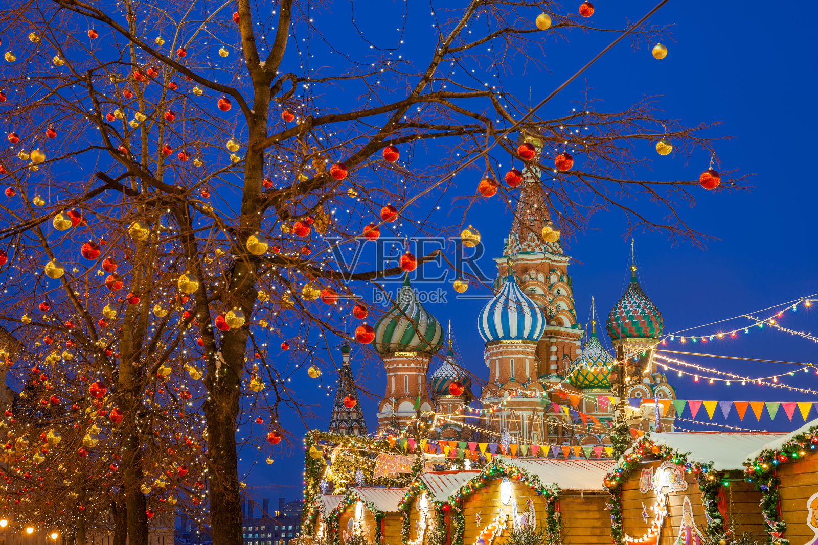 俄罗斯莫斯科红场上的圣诞装饰照片摄影图片