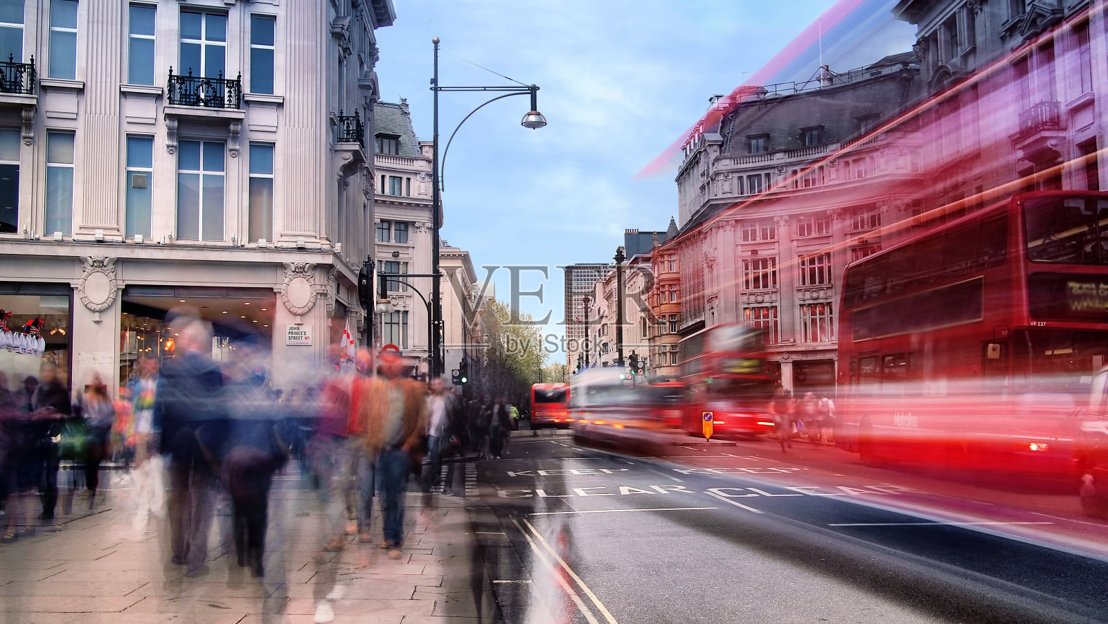 牛津街的白天长时间曝光照片摄影图片