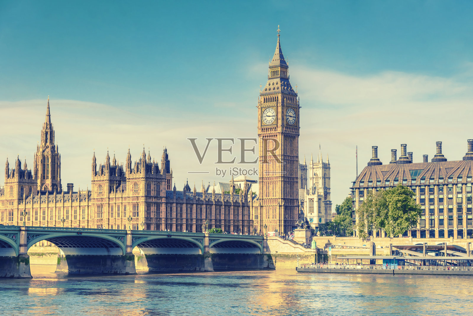 大本钟和英国伦敦议会大厦，复古效应照片摄影图片