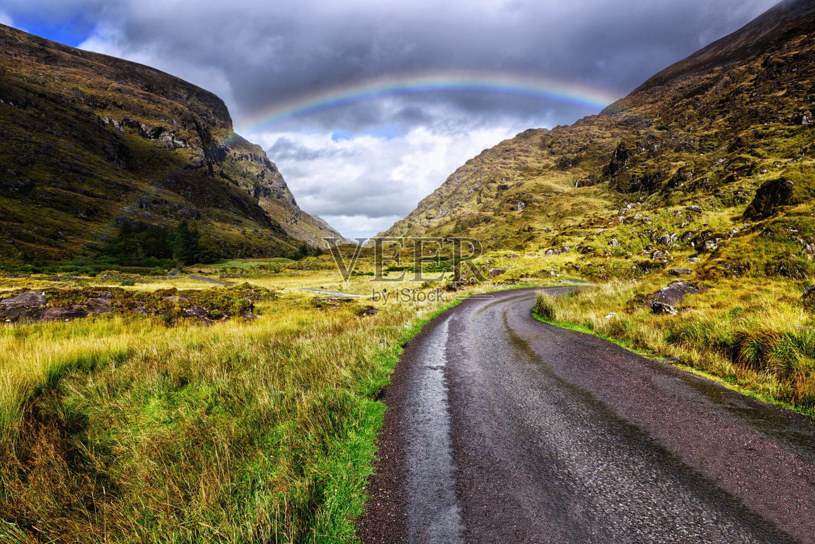 爱尔兰邓洛峡，彩虹之路照片摄影图片