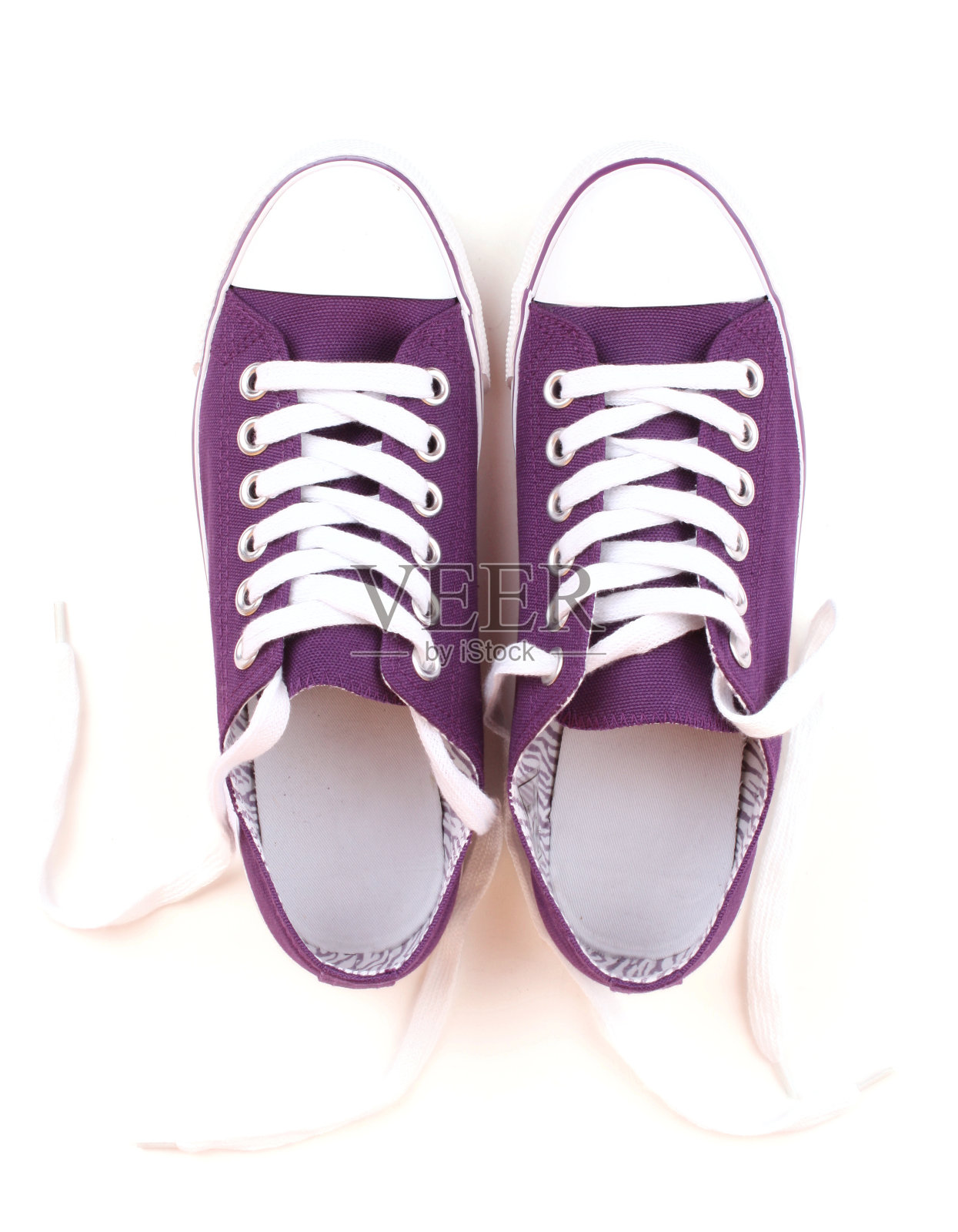 紫色的帆布鞋照片摄影图片