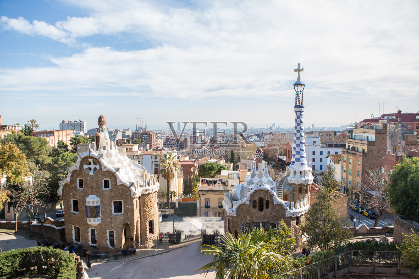 西班牙，加泰罗尼亚，巴塞罗那，从Parc Guell朝向城市照片摄影图片