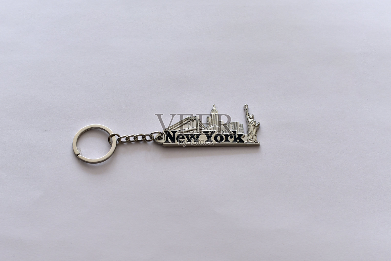 曼哈顿，纽约图钥匙链上的白色背景照片摄影图片