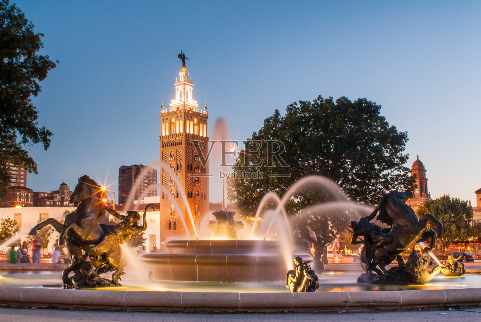 乡村俱乐部广场的堪萨斯城密苏里喷泉照片摄影图片