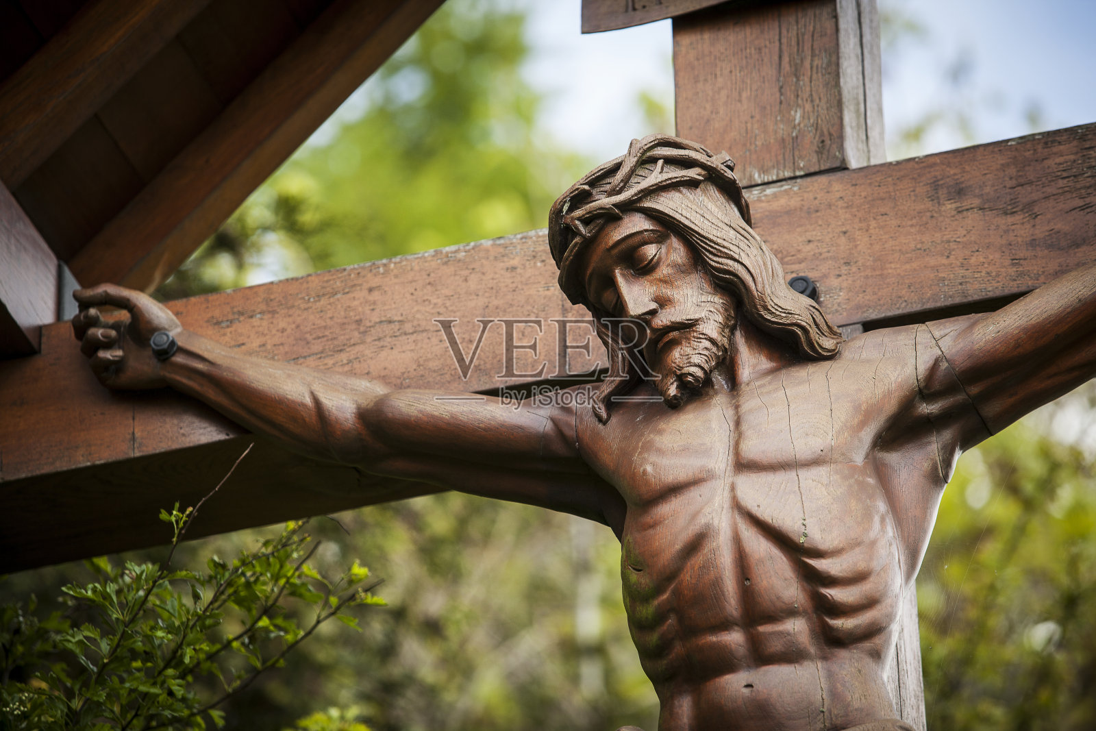 耶稣的木制十字架照片摄影图片