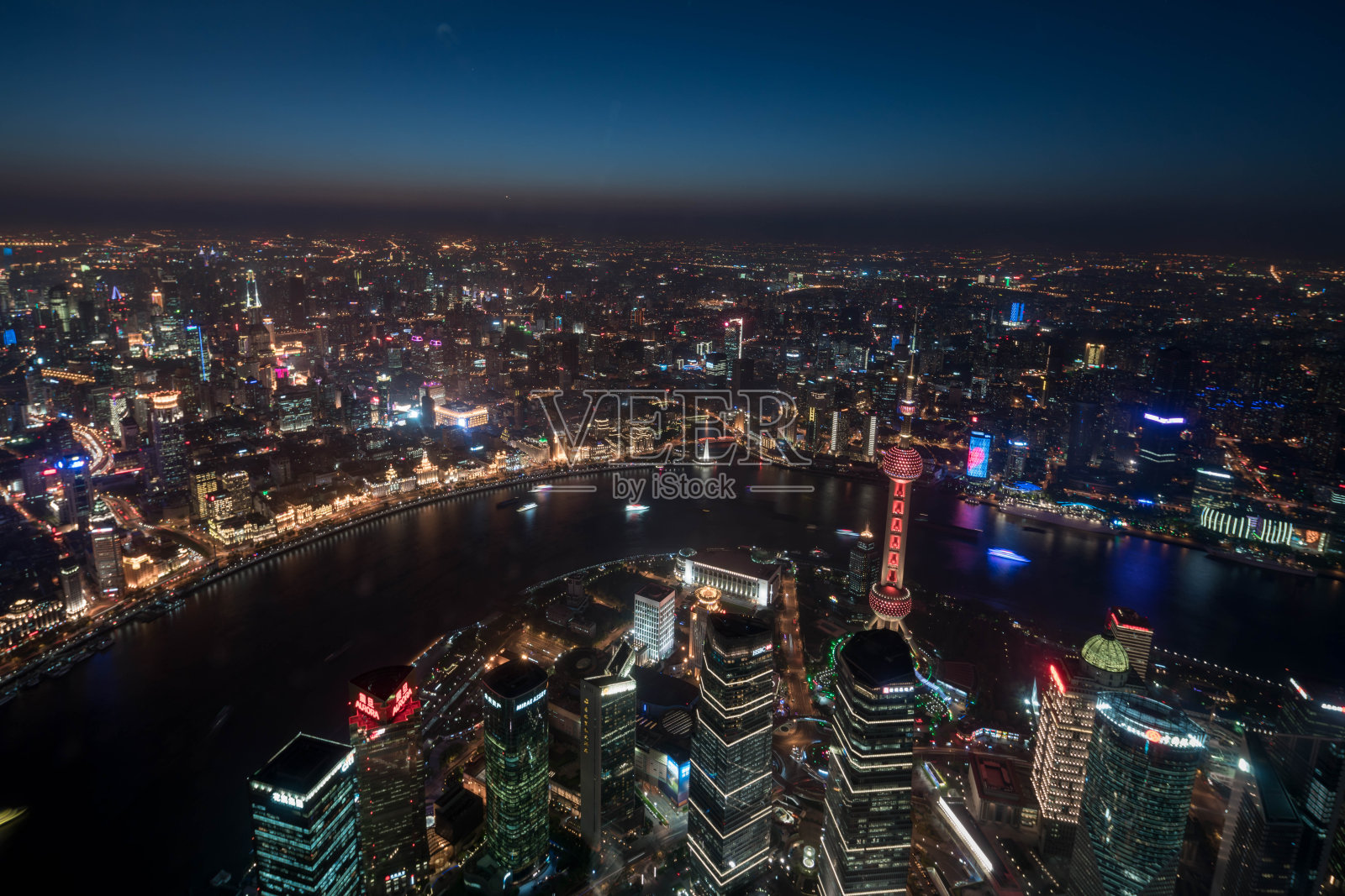 上海市区夜景鸟瞰图照片摄影图片