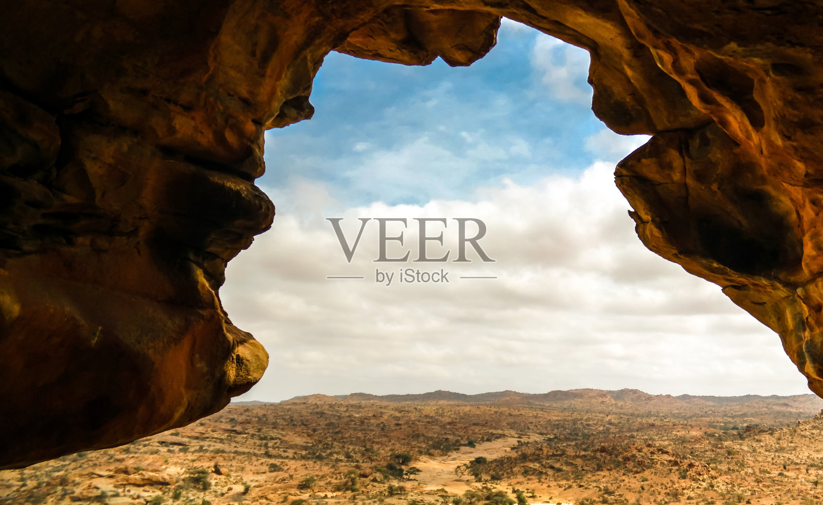 索马里哈尔格萨附近的洞穴Laas Geel岩石内部照片摄影图片