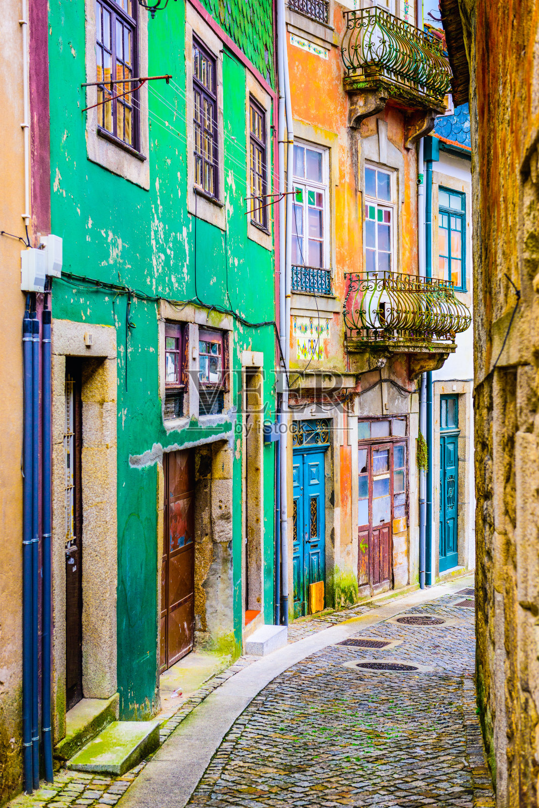 葡萄牙波尔图的小巷照片摄影图片
