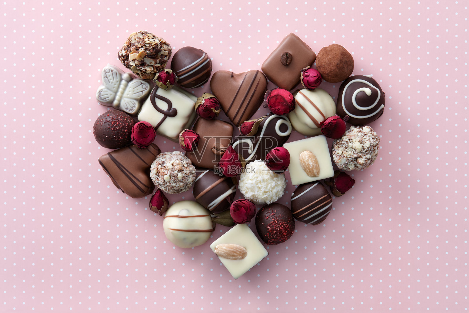 巧克力糖果的心照片摄影图片