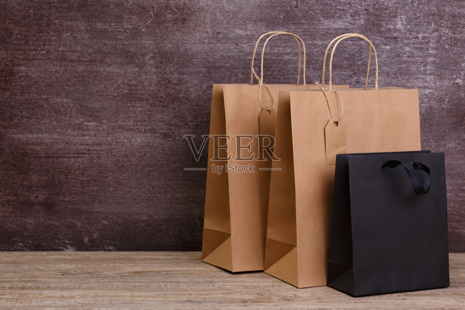 空白购物袋的模型。销售的概念。照片摄影图片
