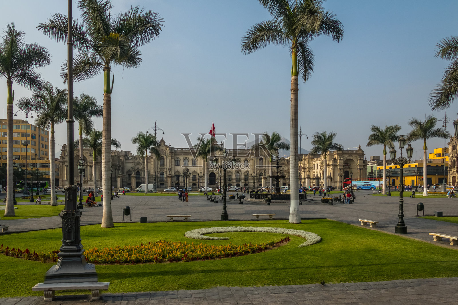 秘鲁首都利马市长广场的秘鲁政府宫殿照片摄影图片