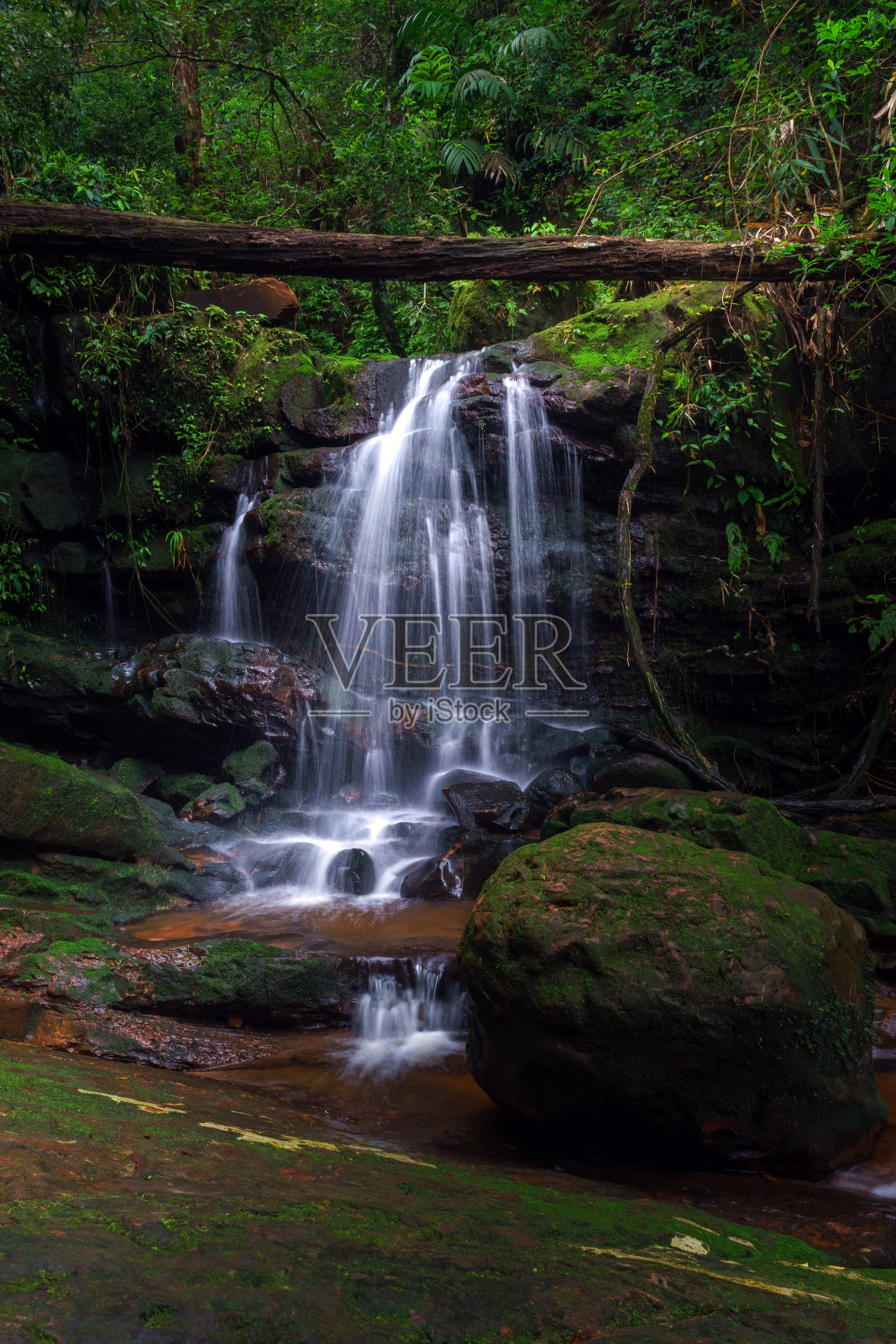 富梭岛国家公园的Saitip瀑布照片摄影图片