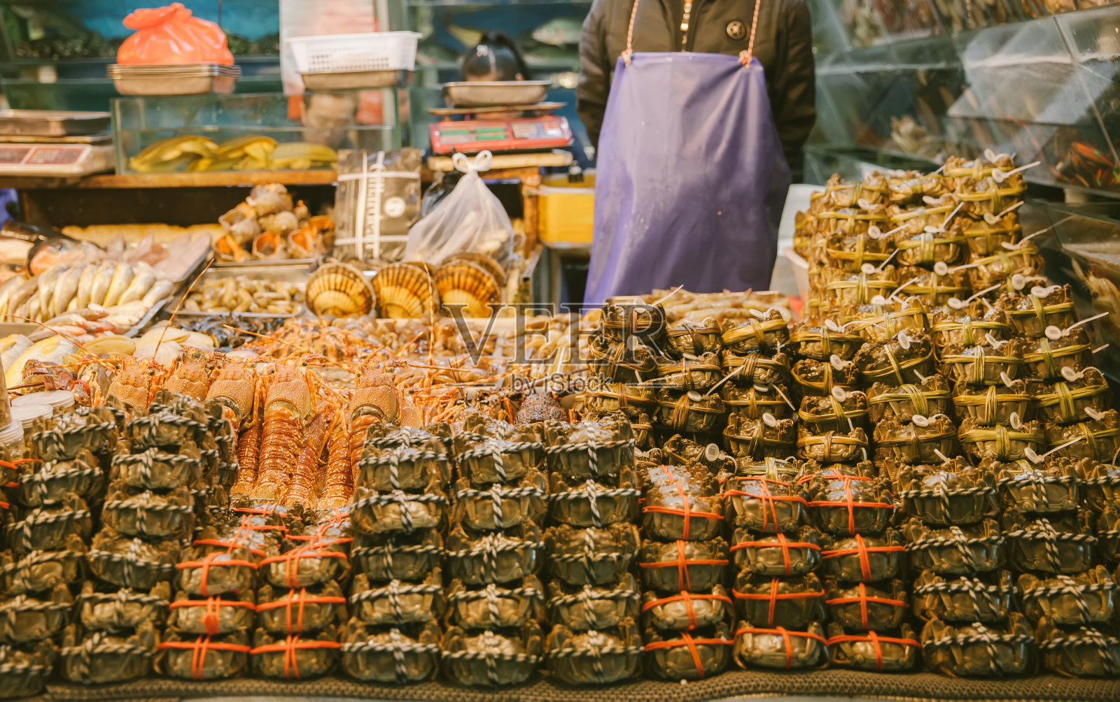 鱼市场的大闸蟹照片摄影图片