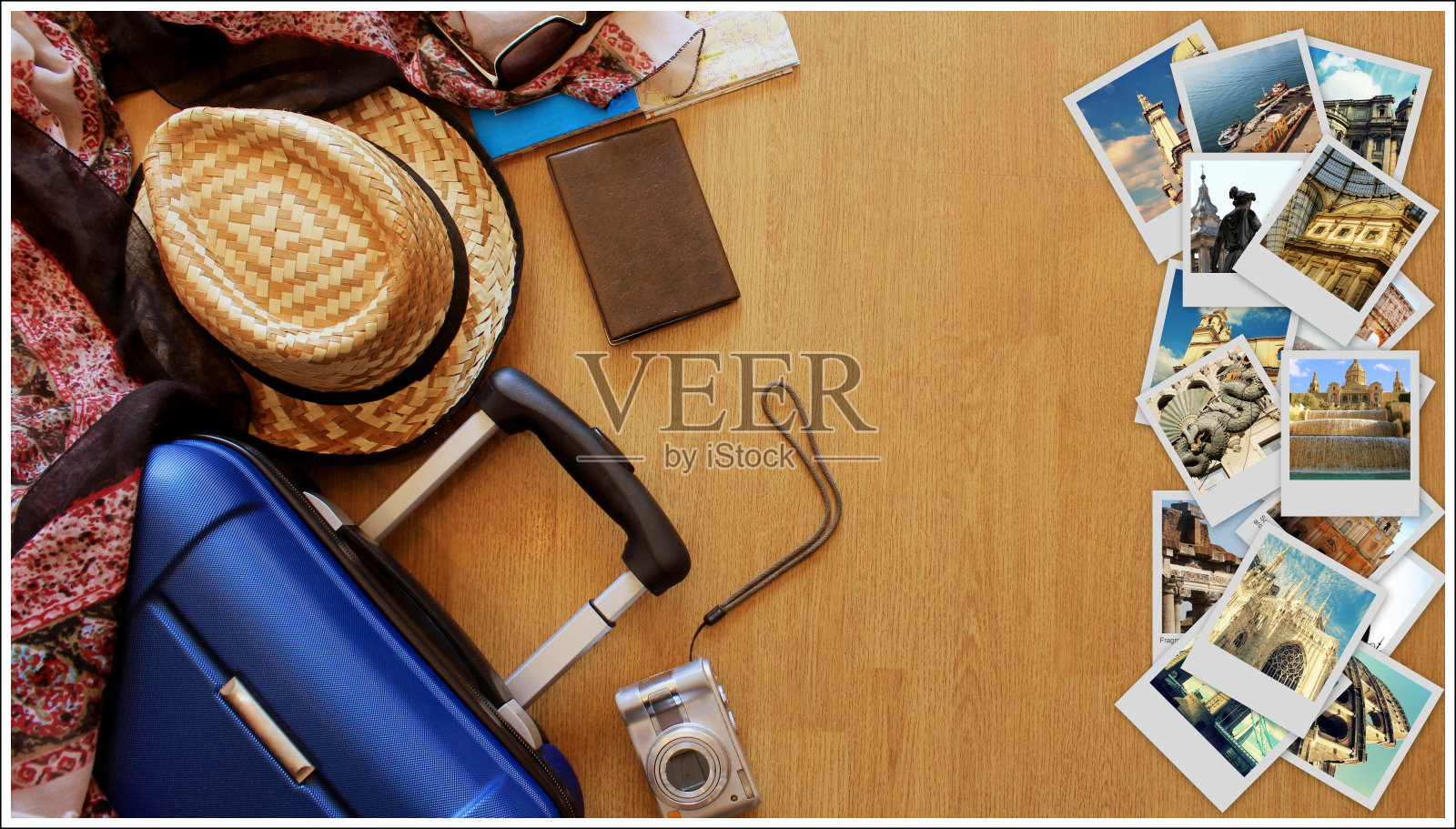 欧洲地标的拼贴画，旅行图像集。木质背景的旅行箱和旅游用品照片摄影图片