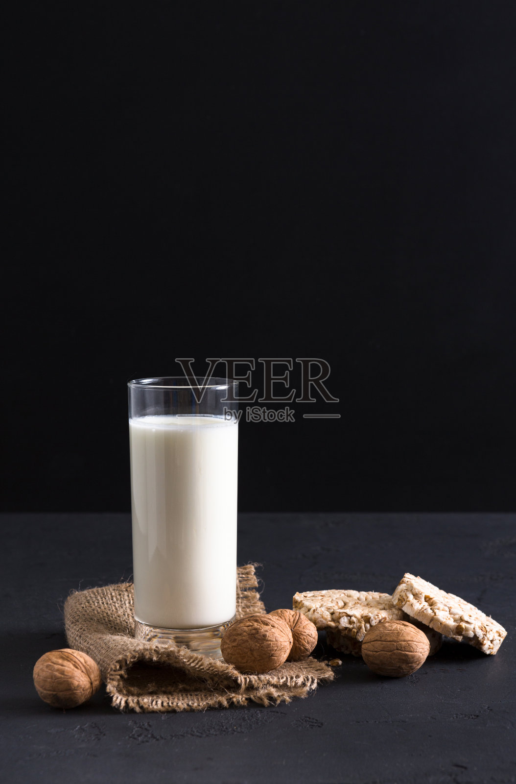自制乳制品、素食奶、素食食品照片摄影图片