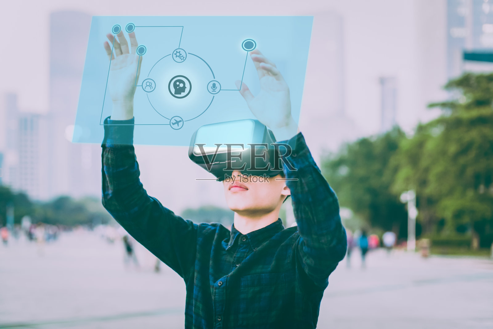 商人通过AI使用未来VR照片摄影图片