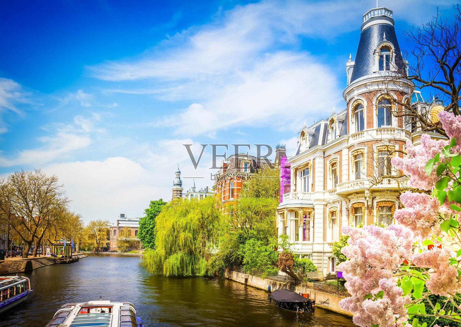 阿姆斯特丹的一条运河照片摄影图片