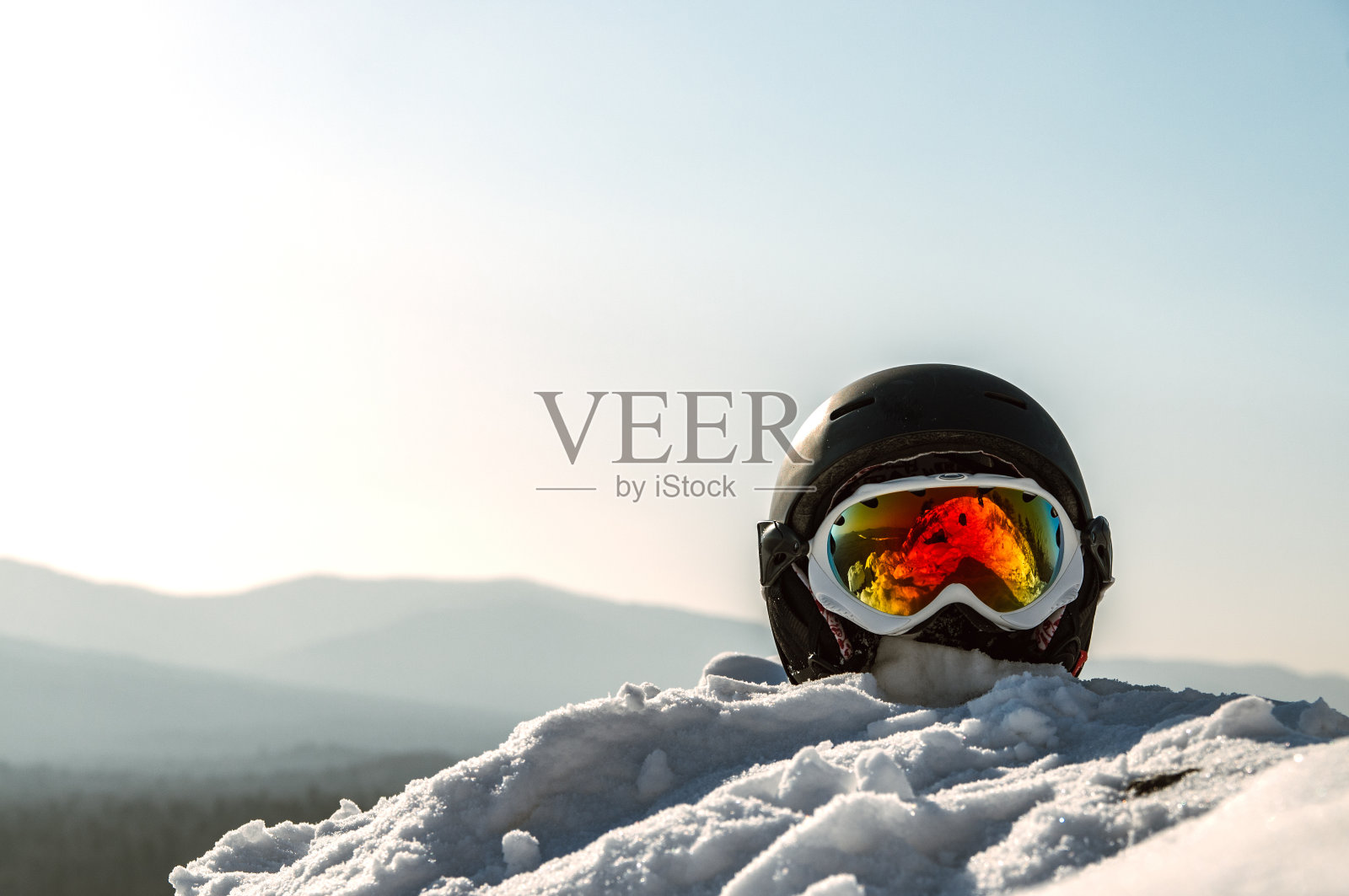 滑雪头盔照片摄影图片