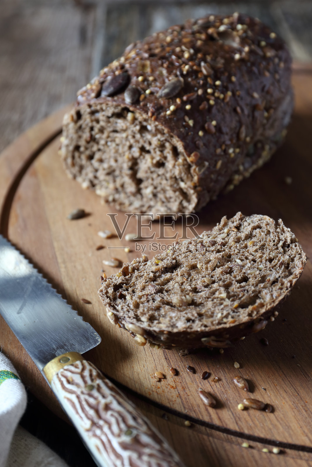 黑麦法式面包照片摄影图片