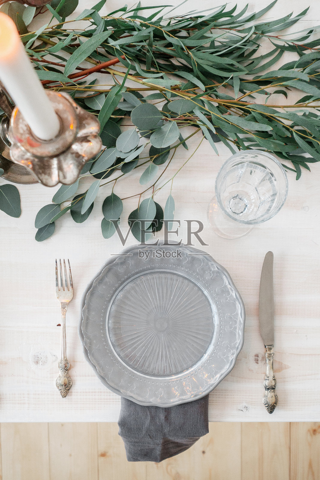 乡村风格的婚礼餐桌装饰照片摄影图片