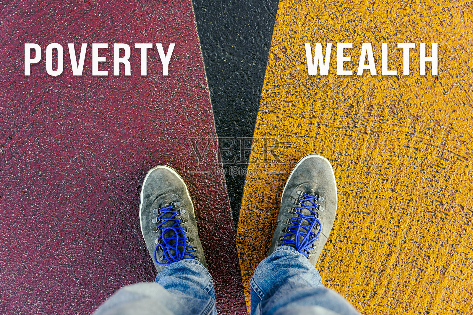贫富差距的分界线，最为直观的贫富差距影像。|贫富差距|分界线|影像_新浪新闻