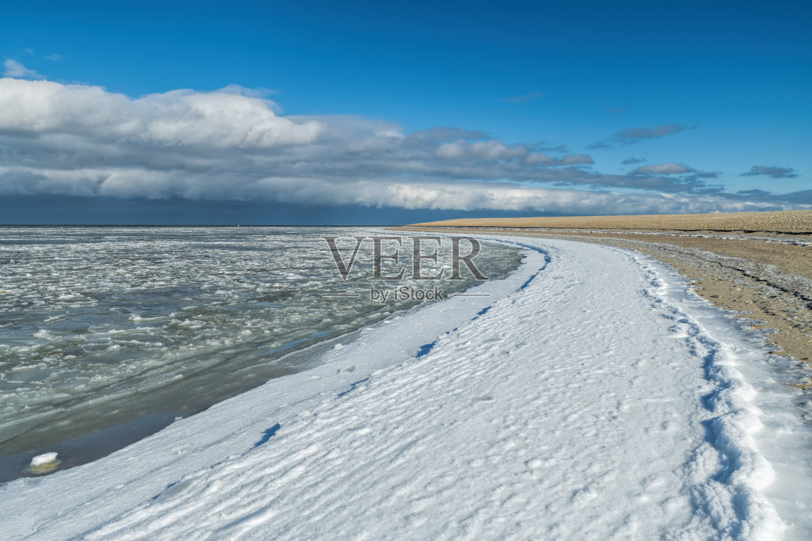德国西尔特岛海岸的浮冰照片摄影图片