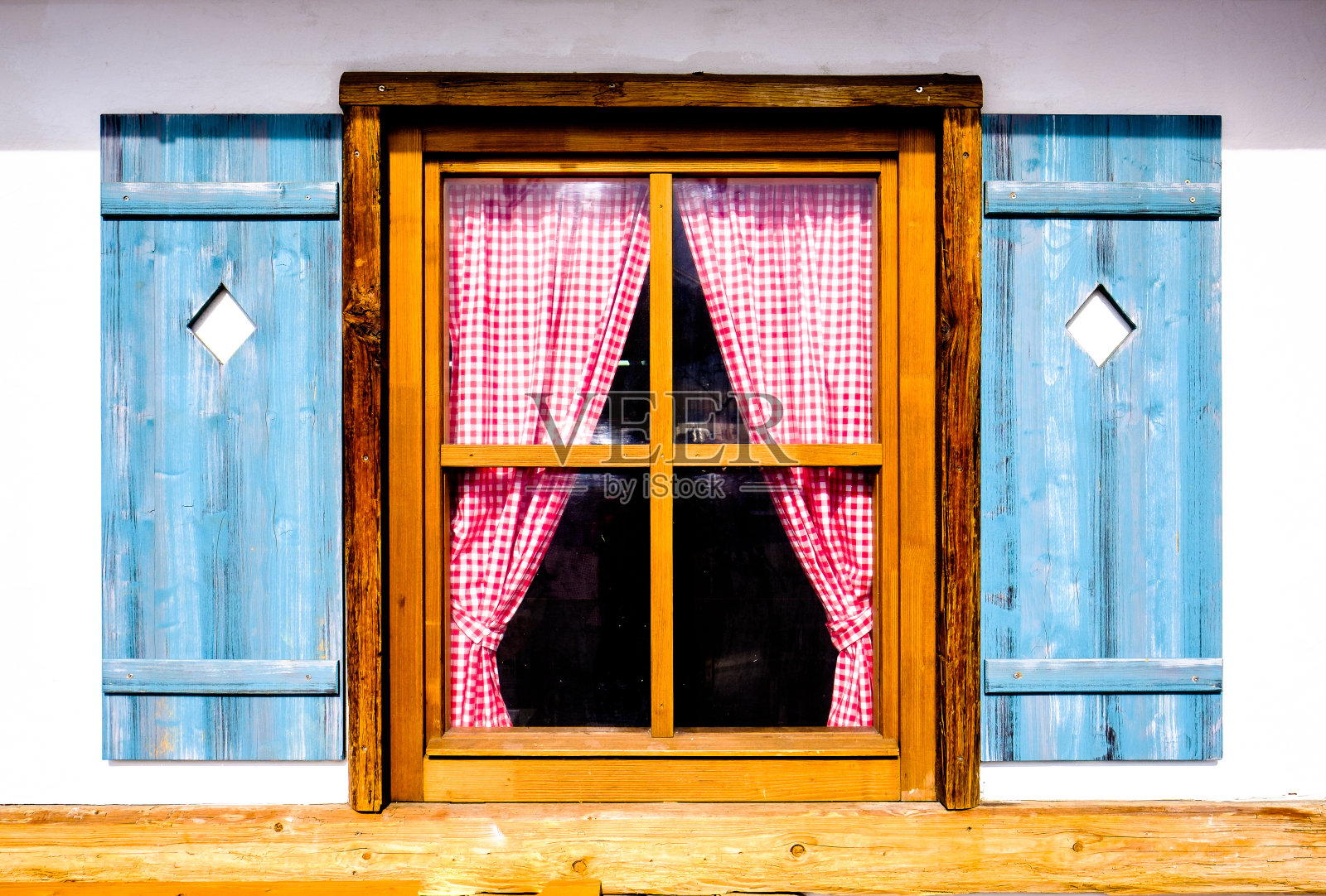 典型的巴伐利亚的窗口照片摄影图片