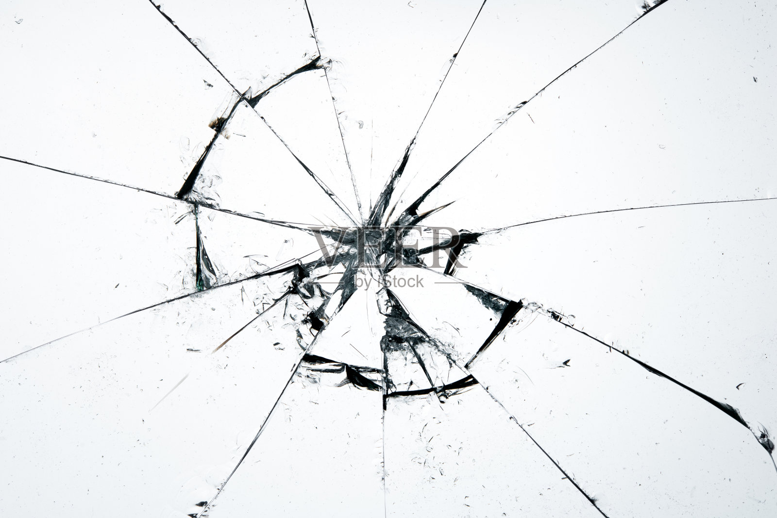 破碎的玻璃在白色背景上开裂，高分辨率照片艺术抽象纹理对象设计照片摄影图片