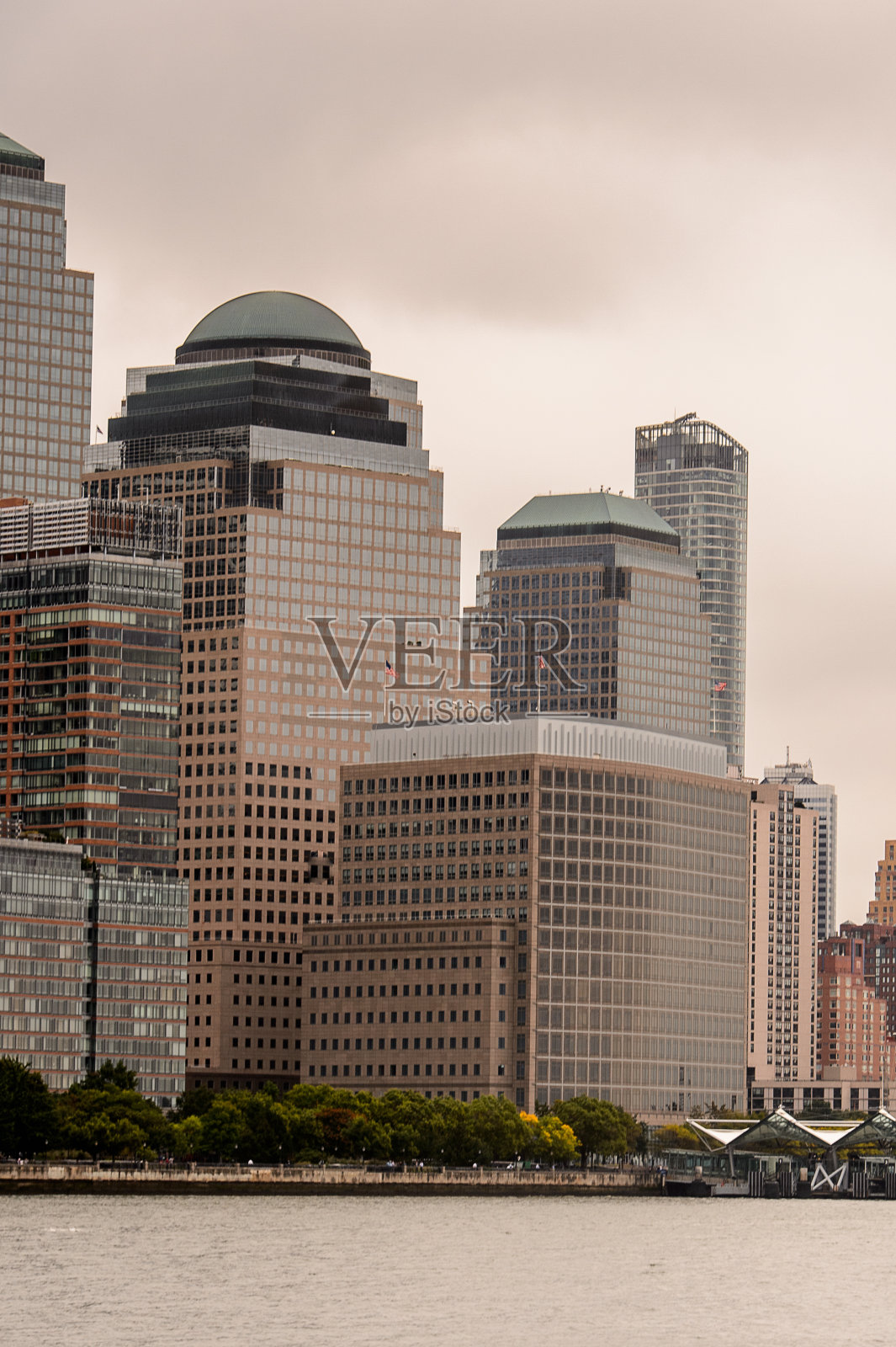 阴天曼哈顿市中心的建筑，纽约，美国照片摄影图片