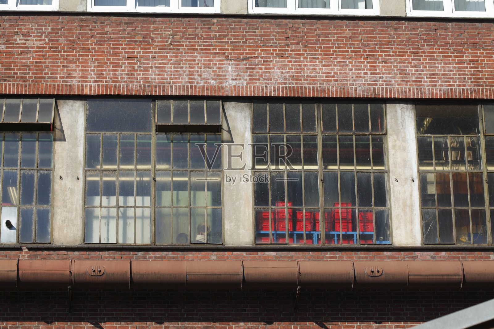 老厂房窗户图片