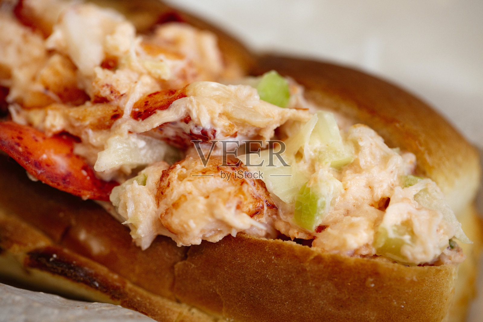 龙虾卷龙虾肉和芹菜烤卷照片摄影图片
