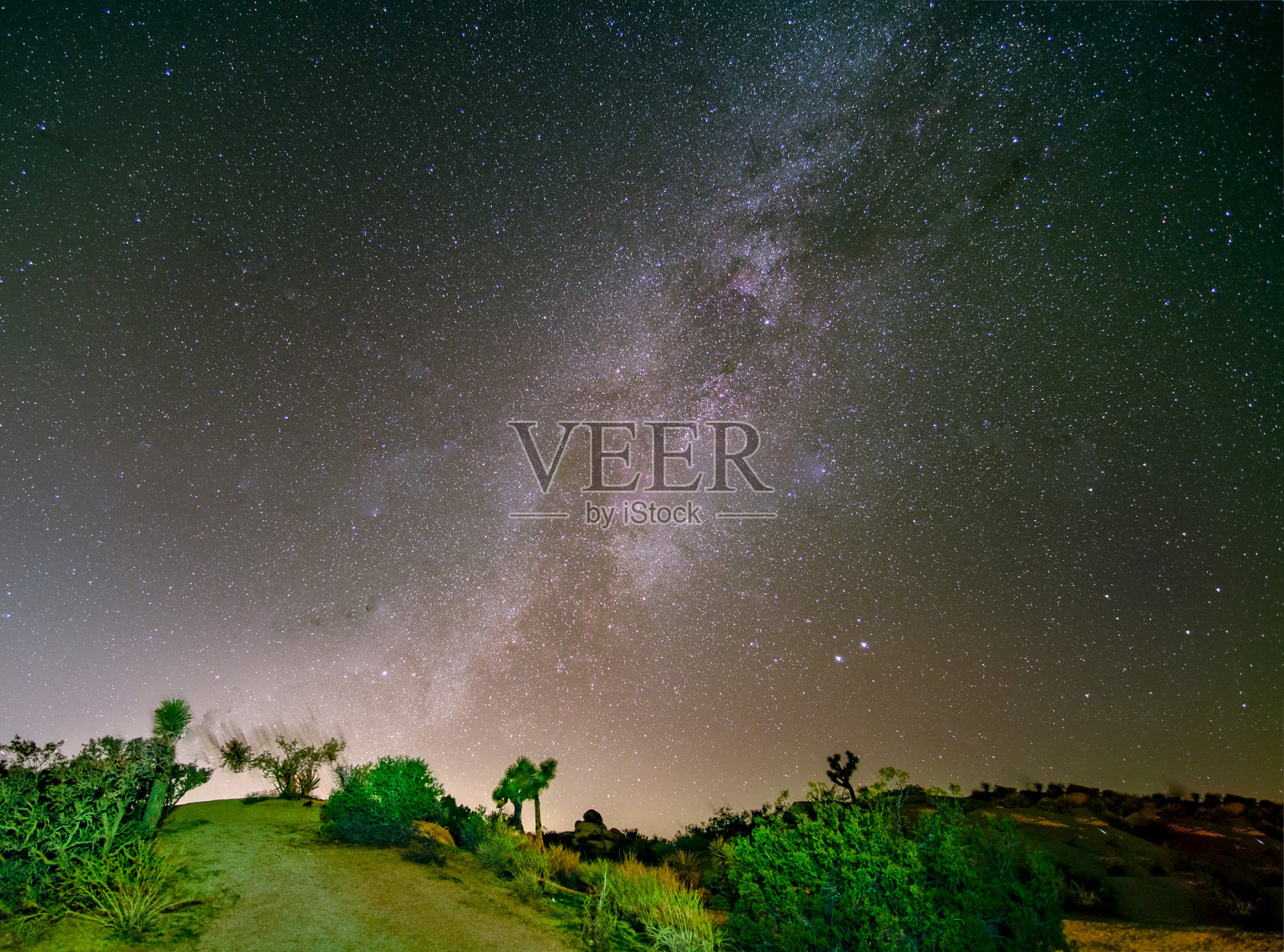 加州东南部的银河星图照片摄影图片
