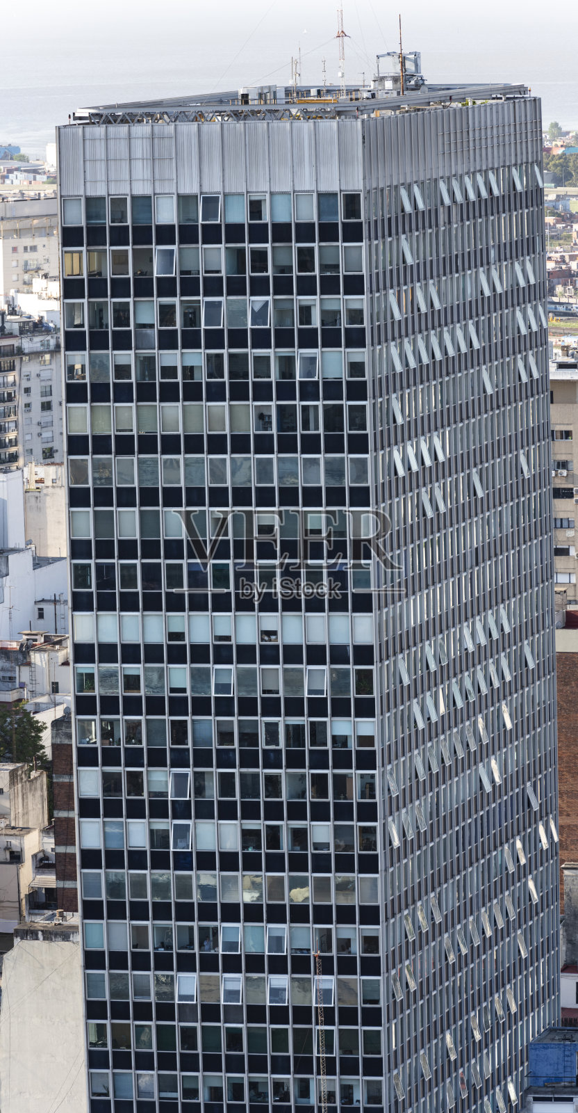 布宜诺斯艾利斯市中心住宅建筑的垂直全景照片摄影图片
