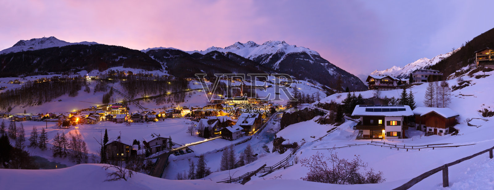 日落时分的阿尔卑斯山滑雪胜地索登奥地利照片摄影图片