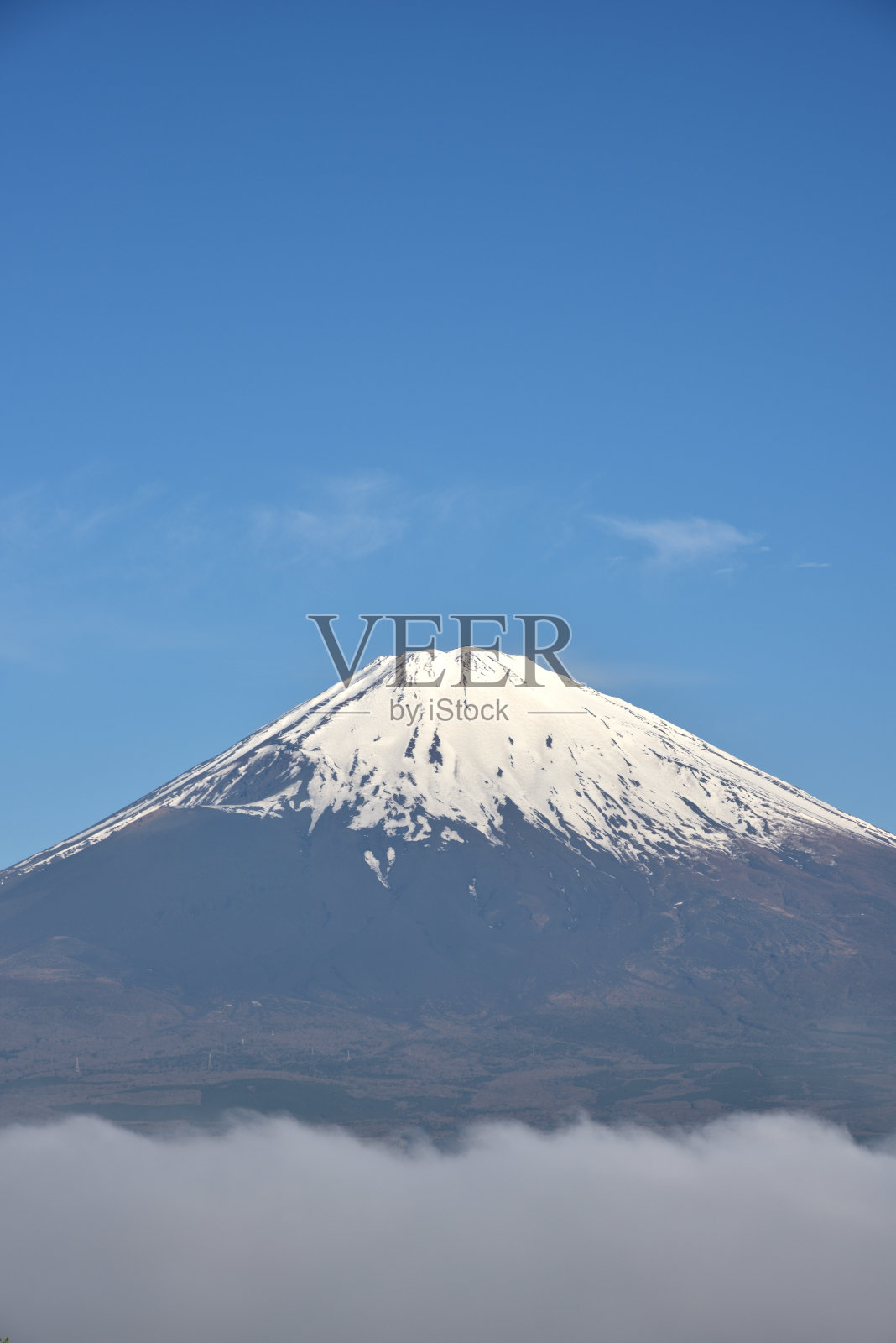 蓝天的富士山照片摄影图片