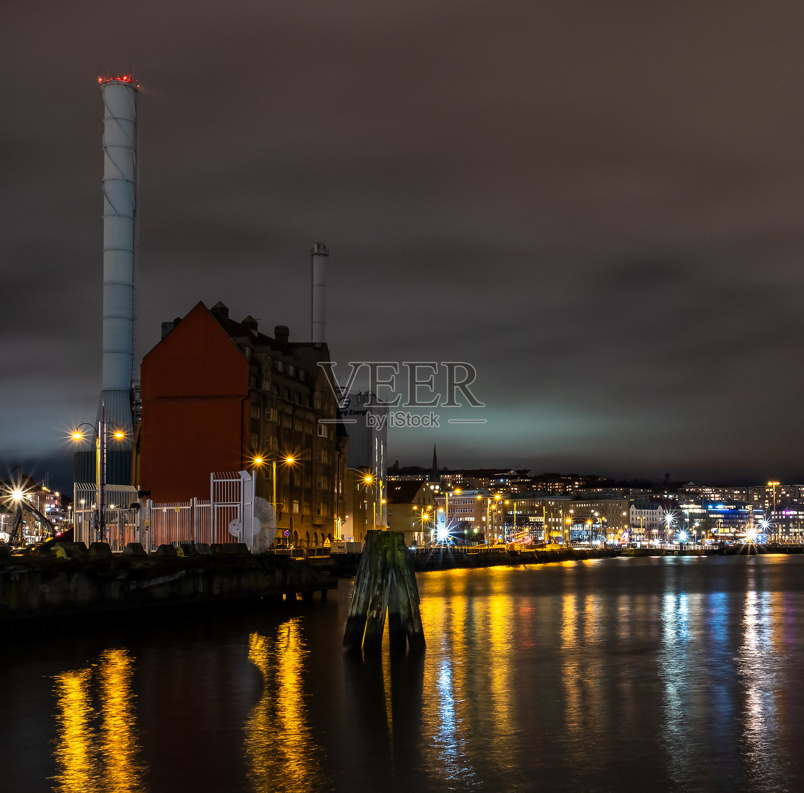 夜晚的哥德堡港照片摄影图片