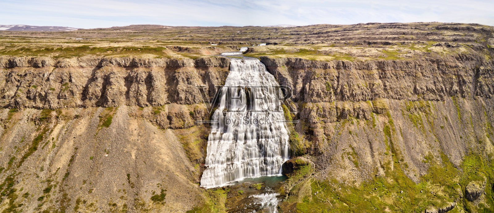冰岛西峡湾著名的Dynjandi瀑布照片摄影图片