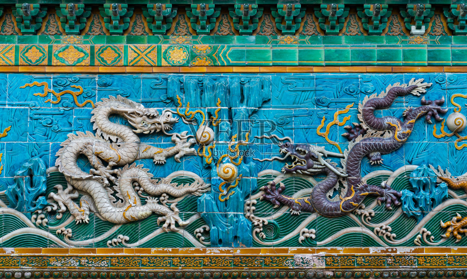 九龙墙背景在北海公园，北京，中国照片摄影图片